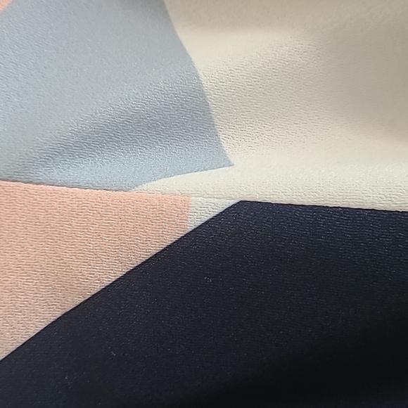 Small drese - Picture 2 of 2